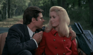 kultowe stylizacje filmowe kobiet - Catherine Deneuve