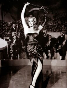 słynne filmowe stylizacje - Rita Hayworth Gilda