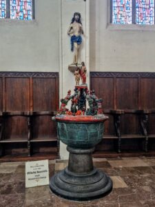 zabytki Torunia Chrzcielnica Mikołaja Kopernika