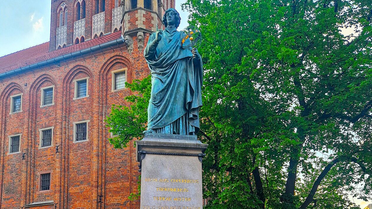 Najważniejsze pomniki Torunia - Mikołaj Kopernik